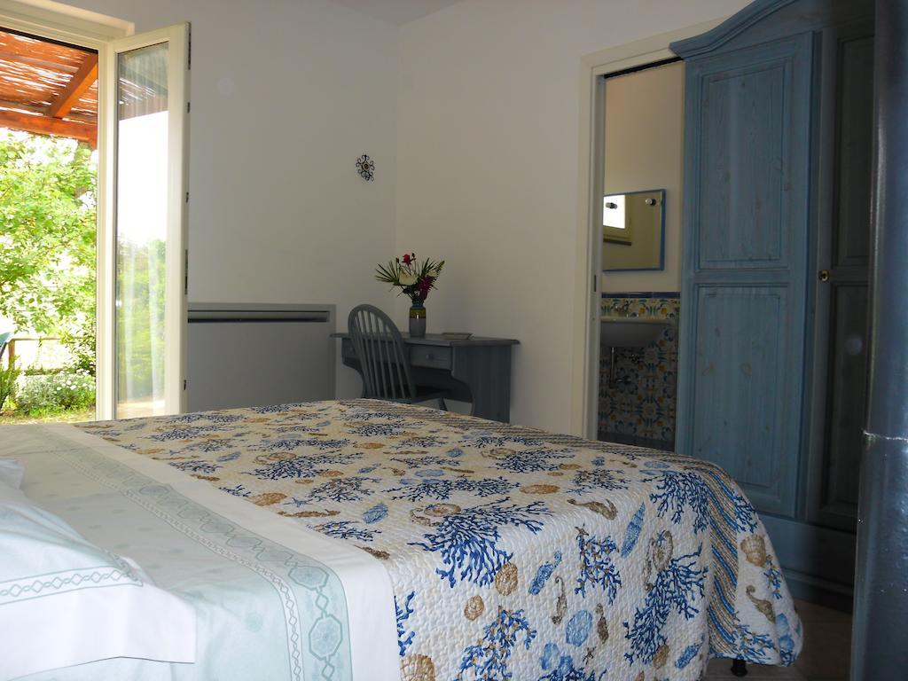 Il Melograno Bed & Breakfast Pollica Ruang foto